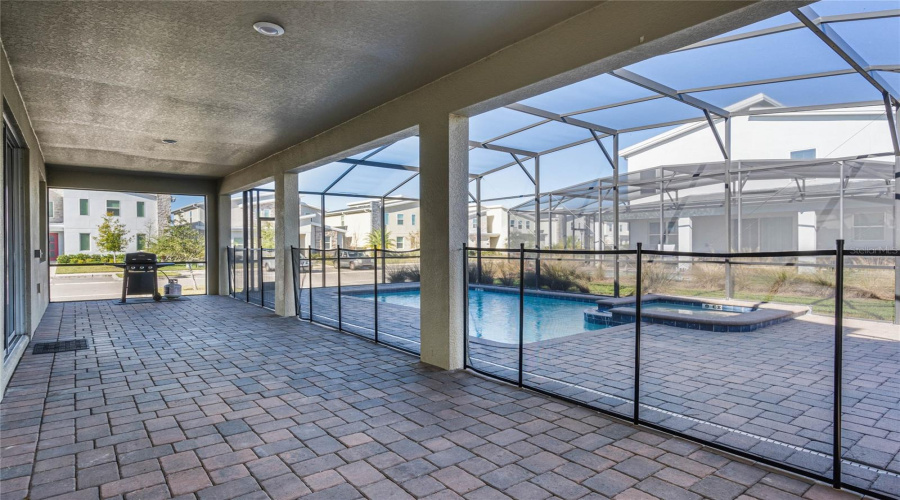 Kissimmee, Florida 34746, 9 Bedrooms Bedrooms, ,5 Bathroomsbathrooms,Residential,For Sale,Target Blvd,Mfro6223640
