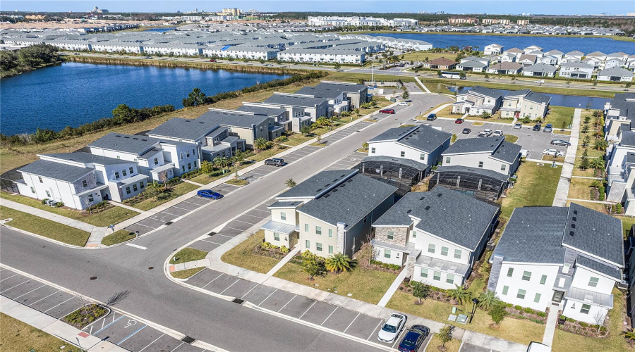Kissimmee, Florida 34746, 9 Bedrooms Bedrooms, ,5 Bathroomsbathrooms,Residential,For Sale,Target Blvd,Mfro6223640