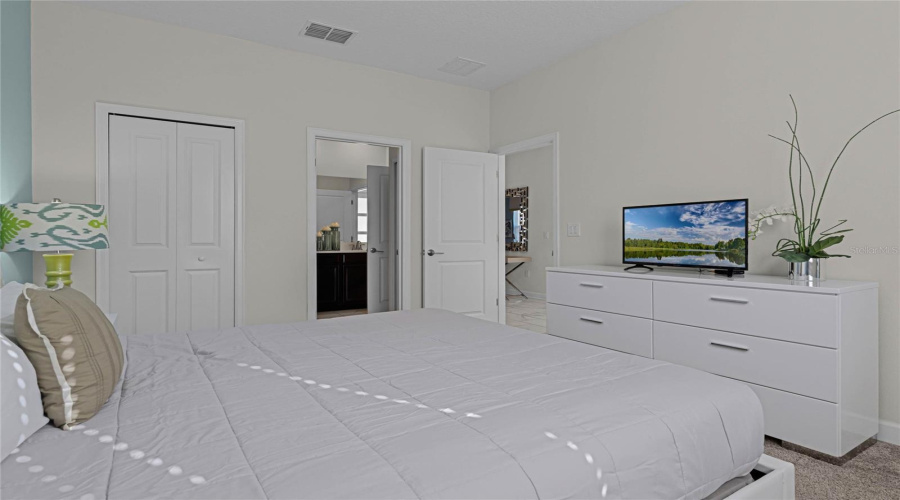 Kissimmee, Florida 34746, 9 Bedrooms Bedrooms, ,5 Bathroomsbathrooms,Residential,For Sale,Target Blvd,Mfro6223640