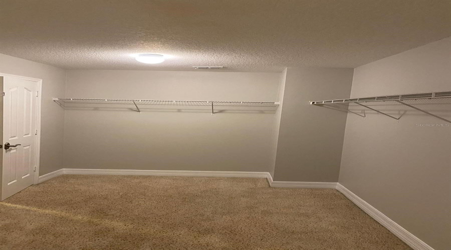 Orlando, Florida 32836, 5 Bedrooms Bedrooms, ,3 Bathroomsbathrooms,Residential,For Sale,Chateaubriand,Mfrs5108829