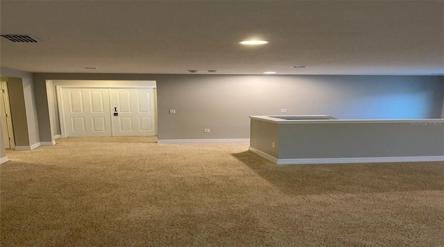 Orlando, Florida 32836, 5 Bedrooms Bedrooms, ,3 Bathroomsbathrooms,Residential,For Sale,Chateaubriand,Mfrs5108829
