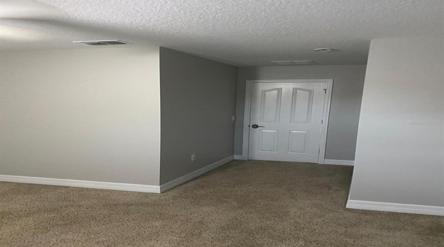 Orlando, Florida 32836, 5 Bedrooms Bedrooms, ,3 Bathroomsbathrooms,Residential,For Sale,Chateaubriand,Mfrs5108829