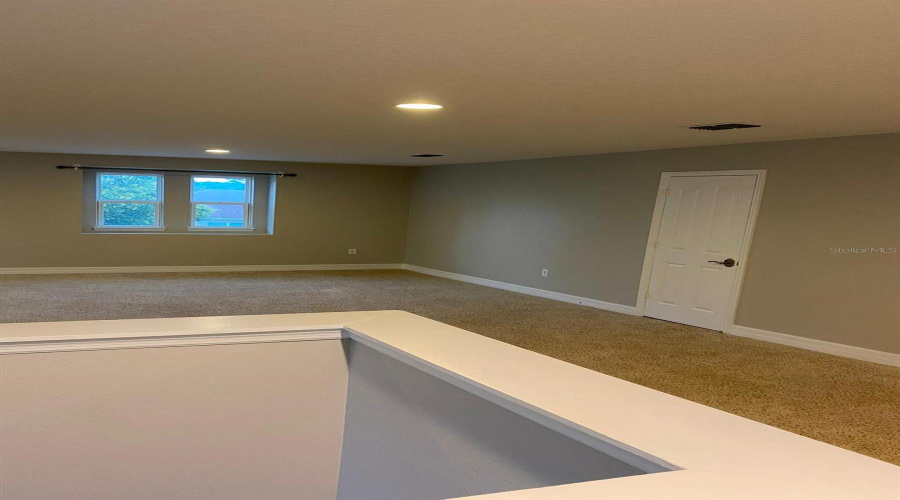 Orlando, Florida 32836, 5 Bedrooms Bedrooms, ,3 Bathroomsbathrooms,Residential,For Sale,Chateaubriand,Mfrs5108829