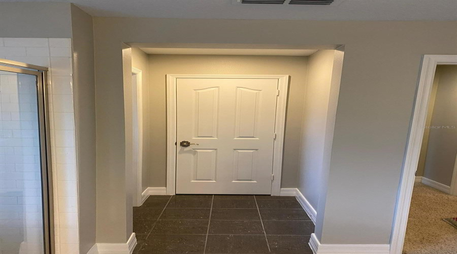 Orlando, Florida 32836, 5 Bedrooms Bedrooms, ,3 Bathroomsbathrooms,Residential,For Sale,Chateaubriand,Mfrs5108829
