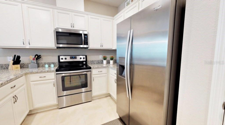 Kissimmee, Florida 34746, 4 Bedrooms Bedrooms, ,3 Bathroomsbathrooms,Residential,For Sale,Adelaide,Mfrs5108842