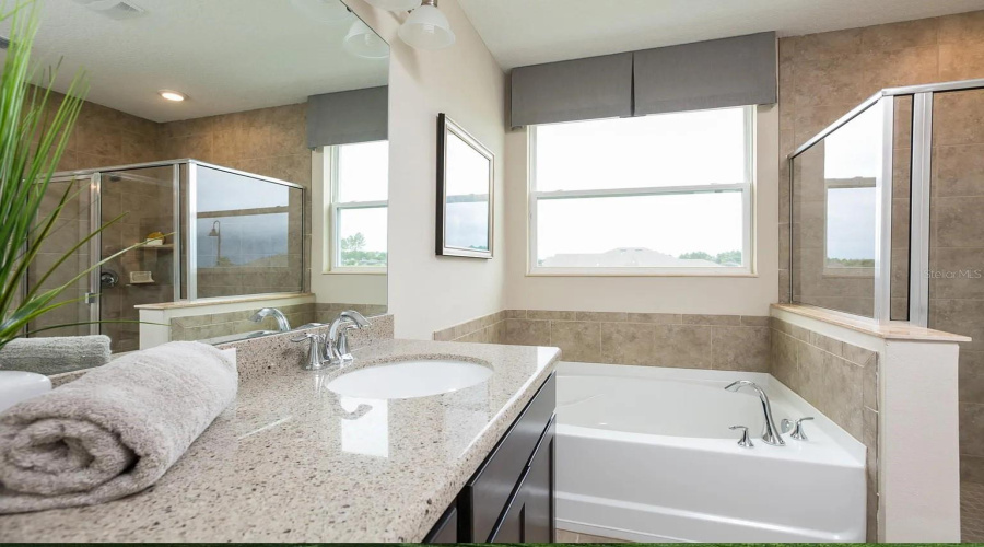 Davenport, Florida 33897, 4 Bedrooms Bedrooms, ,3 Bathroomsbathrooms,Residential,For Sale,Bella Verano,Mfra4617503