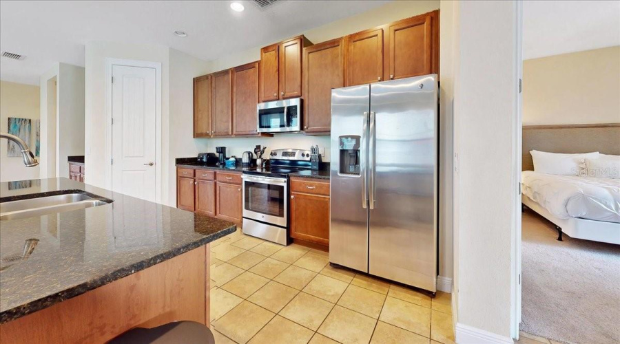 Kissimmee, Florida 34747, 6 Bedrooms Bedrooms, ,5 Bathroomsbathrooms,Residential,For Sale,Lasso,Mfro6224082