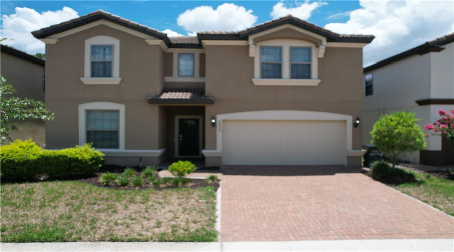 Kissimmee, Florida 34747, 9 Bedrooms Bedrooms, ,6 Bathroomsbathrooms,Residential,For Sale,Bengal Ct,Mfro6225436