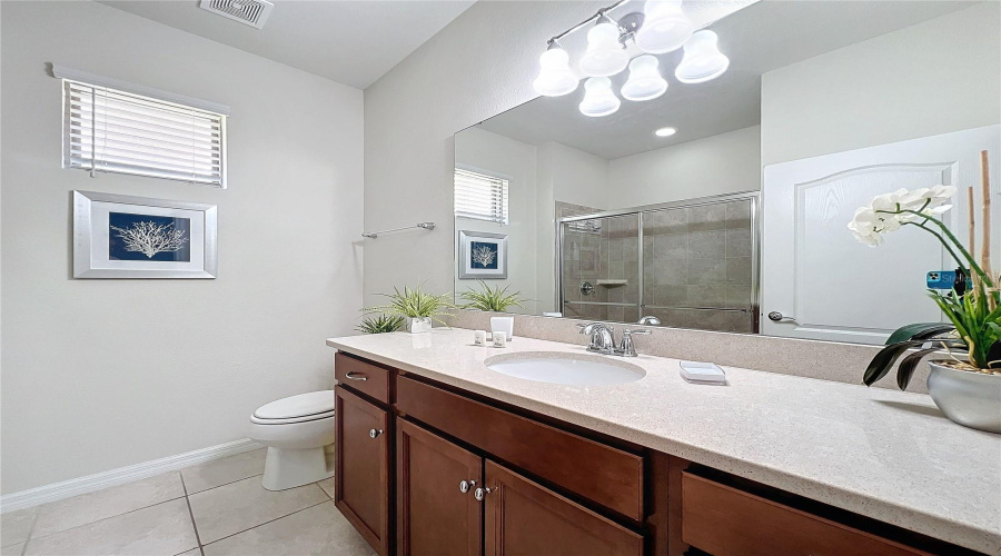 Kissimmee, Florida 34747, 9 Bedrooms Bedrooms, ,6 Bathroomsbathrooms,Residential,For Sale,Bengal Ct,Mfro6225436