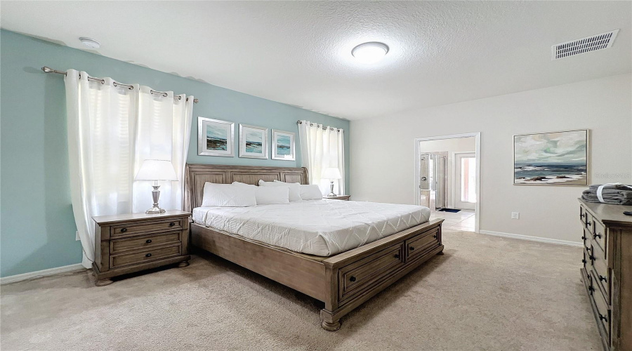Kissimmee, Florida 34747, 9 Bedrooms Bedrooms, ,6 Bathroomsbathrooms,Residential,For Sale,Bengal Ct,Mfro6225436