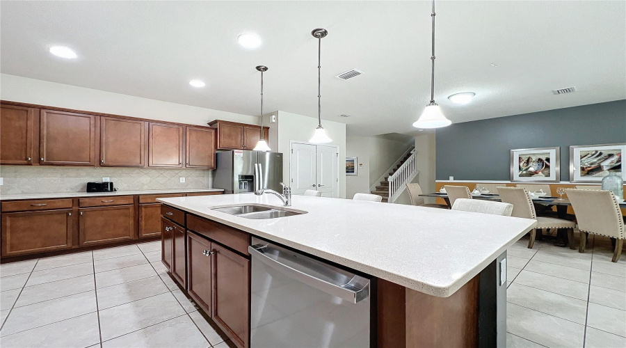 Kissimmee, Florida 34747, 9 Bedrooms Bedrooms, ,6 Bathroomsbathrooms,Residential,For Sale,Bengal Ct,Mfro6225436