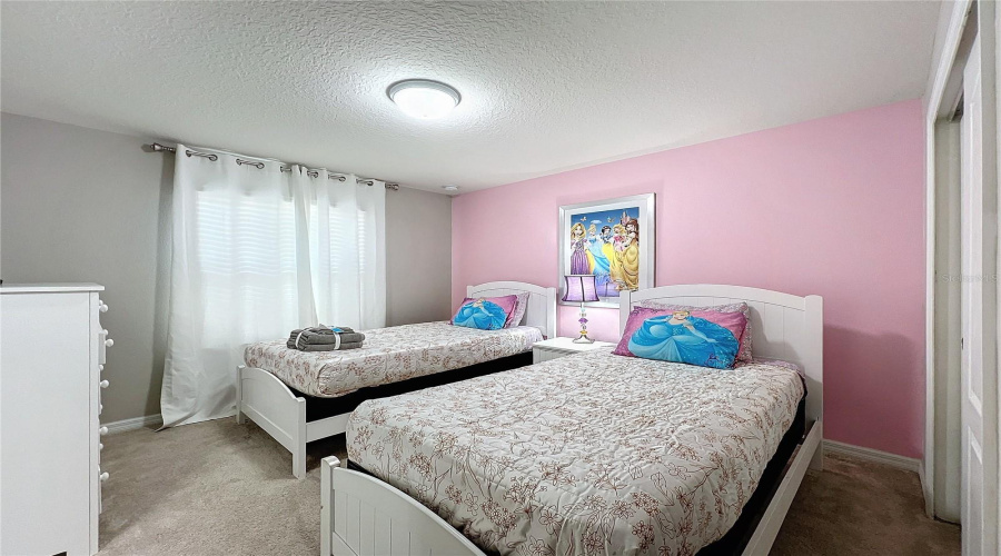 Kissimmee, Florida 34747, 9 Bedrooms Bedrooms, ,6 Bathroomsbathrooms,Residential,For Sale,Bengal Ct,Mfro6225436