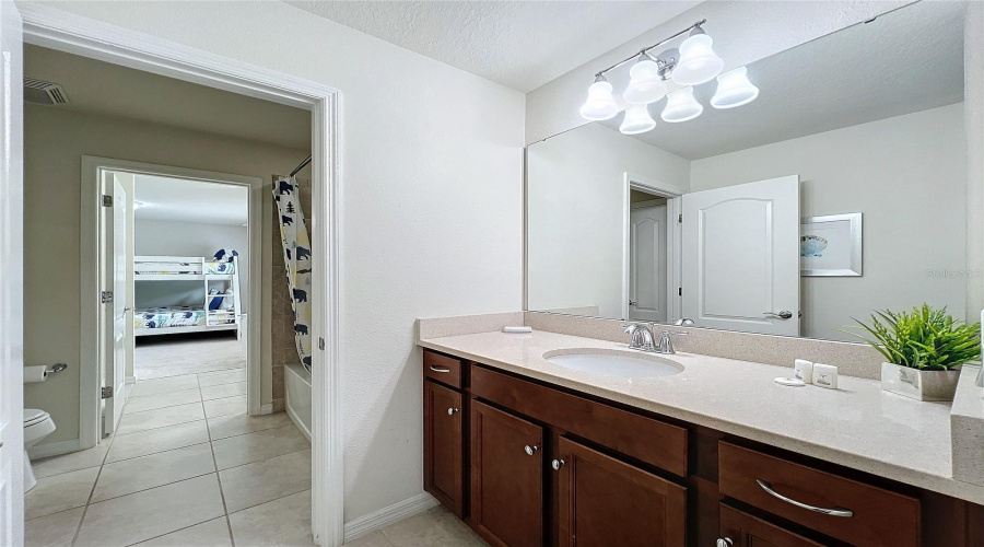 Kissimmee, Florida 34747, 9 Bedrooms Bedrooms, ,6 Bathroomsbathrooms,Residential,For Sale,Bengal Ct,Mfro6225436