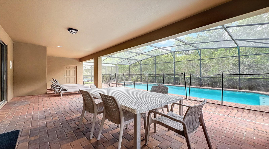 Kissimmee, Florida 34747, 9 Bedrooms Bedrooms, ,6 Bathroomsbathrooms,Residential,For Sale,Bengal Ct,Mfro6225436