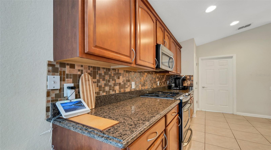 DAVENPORT, Florida 33837, 2 Bedrooms Bedrooms, ,2 BathroomsBathrooms,Residential,For Sale,PLAYA,0,MFRS5108760