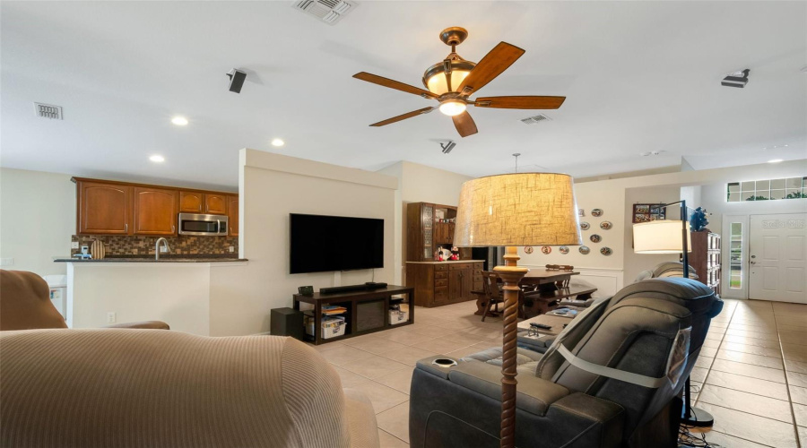 DAVENPORT, Florida 33837, 2 Bedrooms Bedrooms, ,2 BathroomsBathrooms,Residential,For Sale,PLAYA,0,MFRS5108760
