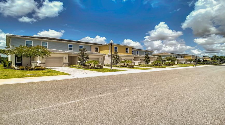 Reunion, Florida 34747, 3 Bedrooms Bedrooms, ,2 Bathroomsbathrooms,Residential,For Sale,Driving Range,Mfro6226276