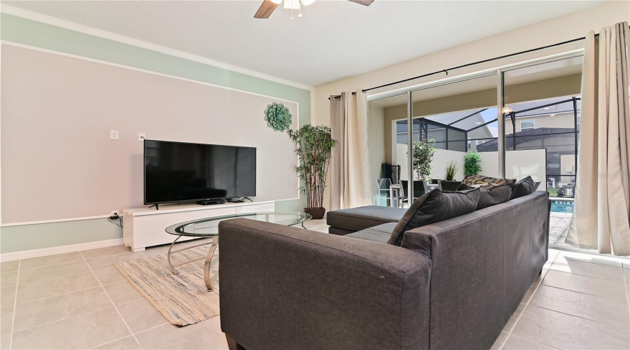 Kissimmee, Florida 34747, 6 Bedrooms Bedrooms, ,4 Bathroomsbathrooms,Residential,For Sale,Fleming Mist,Mfrt3542441