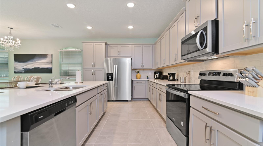 Kissimmee, Florida 34747, 6 Bedrooms Bedrooms, ,4 Bathroomsbathrooms,Residential,For Sale,Fleming Mist,Mfrt3542441