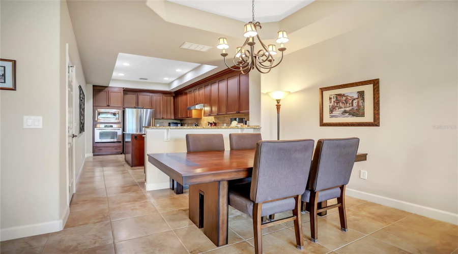 Casual Dining Into Kitchen