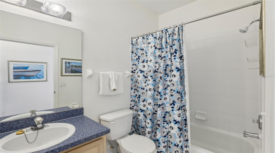 Davenport, Florida 33896, 4 Bedrooms Bedrooms, ,3 Bathroomsbathrooms,Residential,For Sale,Windsor,Mfro6227086