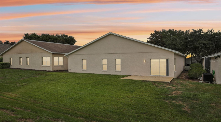 Davenport, Florida 33896, 4 Bedrooms Bedrooms, ,3 Bathroomsbathrooms,Residential,For Sale,Windsor,Mfro6227086