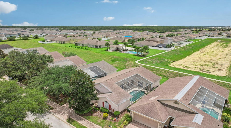 Davenport, Florida 33896, 4 Bedrooms Bedrooms, ,3 Bathroomsbathrooms,Residential,For Sale,Windsor,Mfro6227086