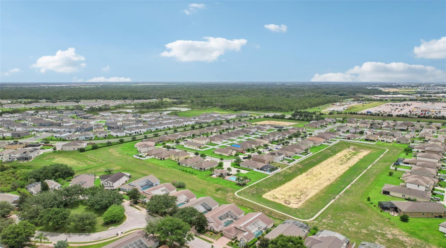 Davenport, Florida 33896, 4 Bedrooms Bedrooms, ,3 Bathroomsbathrooms,Residential,For Sale,Windsor,Mfro6227086