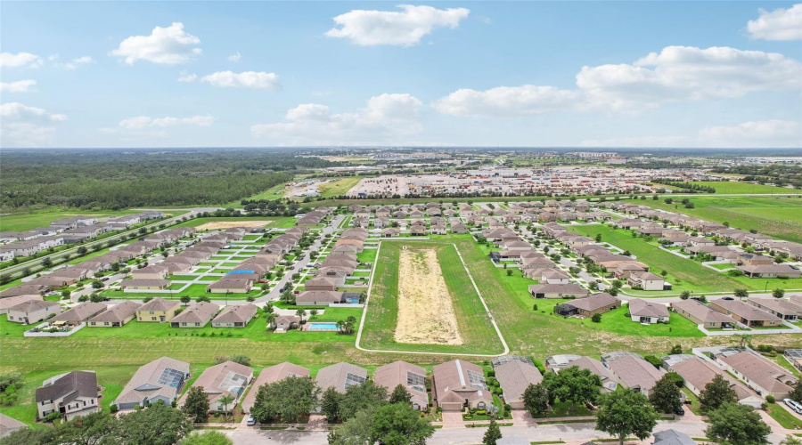 Davenport, Florida 33896, 4 Bedrooms Bedrooms, ,3 Bathroomsbathrooms,Residential,For Sale,Windsor,Mfro6227086