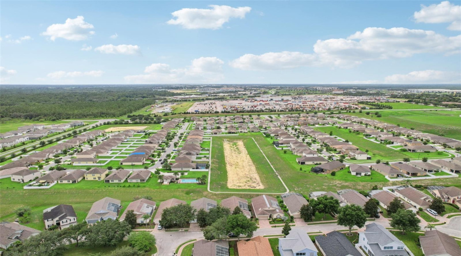Davenport, Florida 33896, 4 Bedrooms Bedrooms, ,3 Bathroomsbathrooms,Residential,For Sale,Windsor,Mfro6227086