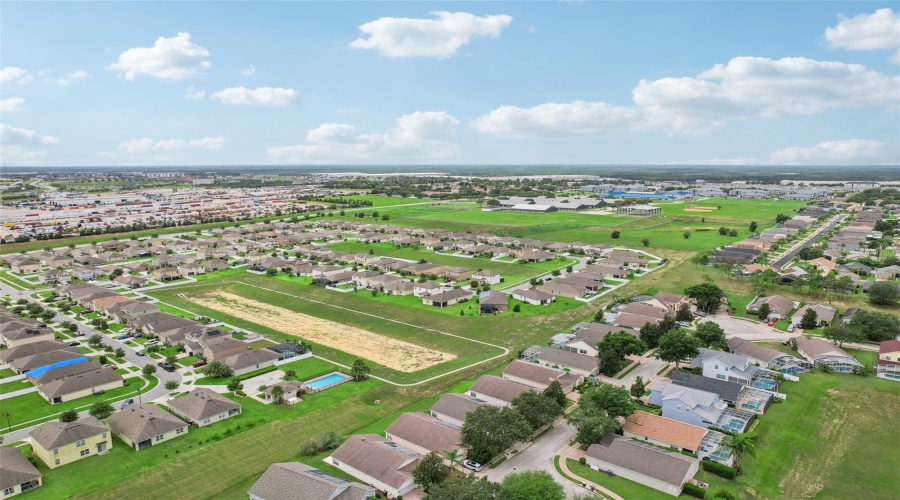 Davenport, Florida 33896, 4 Bedrooms Bedrooms, ,3 Bathroomsbathrooms,Residential,For Sale,Windsor,Mfro6227086