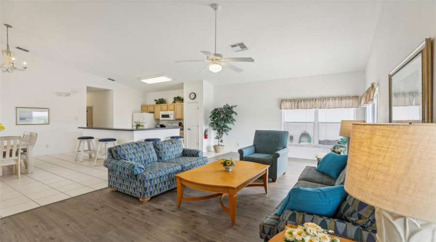 Davenport, Florida 33896, 4 Bedrooms Bedrooms, ,3 Bathroomsbathrooms,Residential,For Sale,Windsor,Mfro6227086