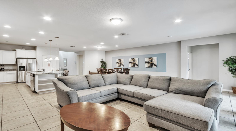 KISSIMMEE, Florida 34747, 8 Bedrooms Bedrooms, ,6 BathroomsBathrooms,Residential,For Sale,MACAPA,0,MFRO6227461