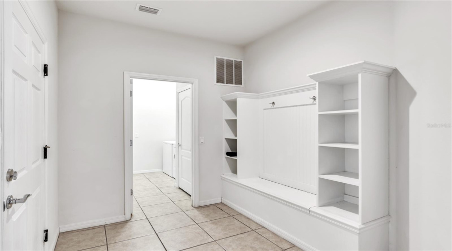 KISSIMMEE, Florida 34747, 8 Bedrooms Bedrooms, ,6 BathroomsBathrooms,Residential,For Sale,MACAPA,0,MFRO6227461