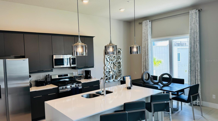 Kissimmee, Florida 34747, 5 Bedrooms Bedrooms, ,4 Bathroomsbathrooms,Residential,For Sale,Sandy Ridge,Mfrs5109439