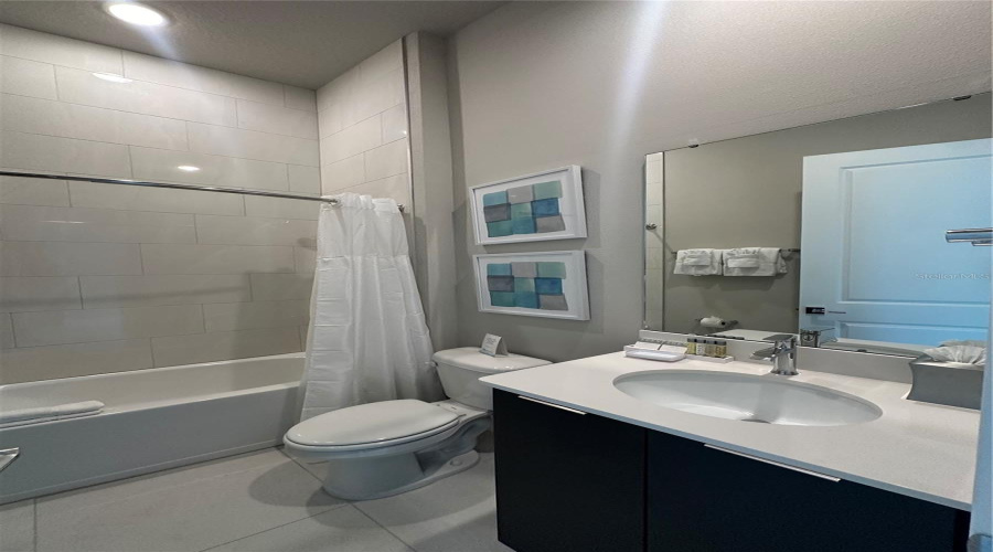 KISSIMMEE, Florida 34747, 5 Bedrooms Bedrooms, ,4 BathroomsBathrooms,Residential,For Sale,SANDY RIDGE,0,MFRS5109561