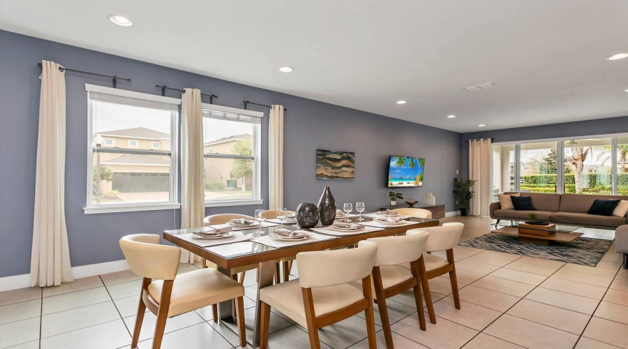 Kissimmee, Florida 34747, 6 Bedrooms Bedrooms, ,6 Bathroomsbathrooms,Residential,For Sale,Pendant,Mfrs5109134