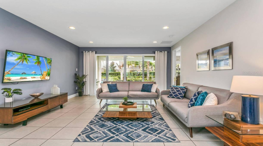 Kissimmee, Florida 34747, 6 Bedrooms Bedrooms, ,6 Bathroomsbathrooms,Residential,For Sale,Pendant,Mfrs5109134