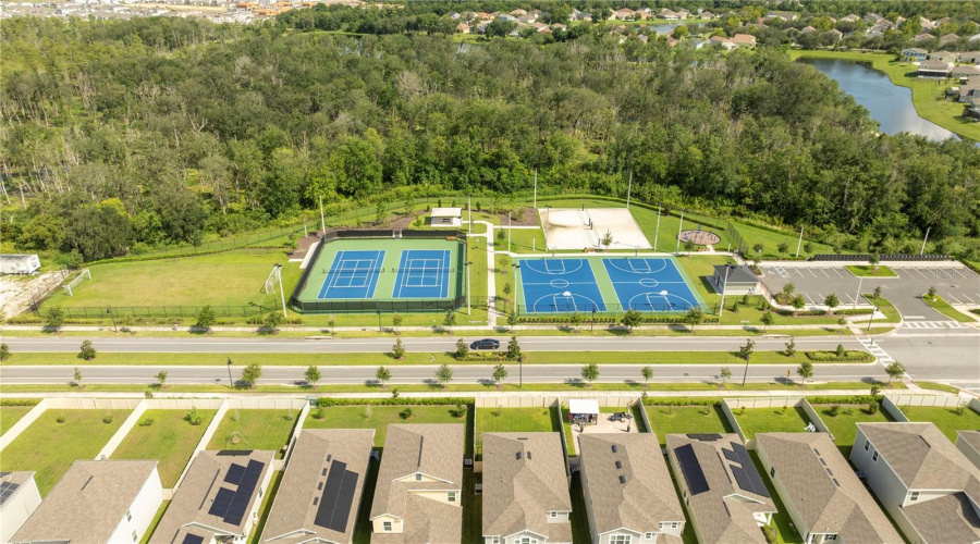 Kissimmee, Florida 34746, 3 Bedrooms Bedrooms, ,2 Bathroomsbathrooms,Residential,For Sale,Green Gables,Mfro6226063