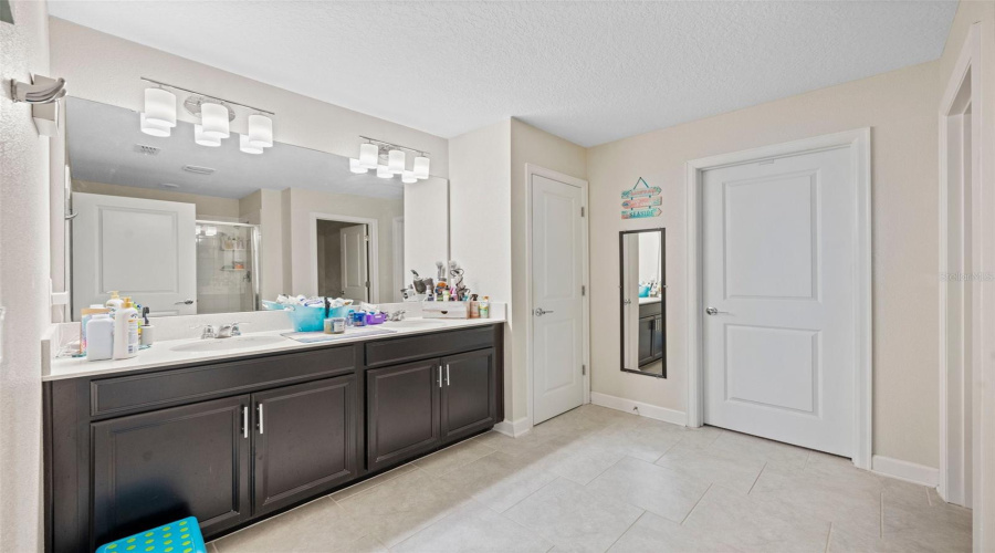 Davenport, Florida 33837, 4 Bedrooms Bedrooms, ,2 Bathroomsbathrooms,Residential,For Sale,Taft,Mfro6173598