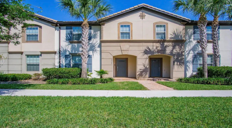 KISSIMMEE, Florida 34747, 5 Bedrooms Bedrooms, ,4 BathroomsBathrooms,Residential,For Sale,ADRIATICO,0,MFRO6228458