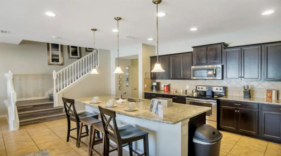 KISSIMMEE, Florida 34747, 5 Bedrooms Bedrooms, ,4 BathroomsBathrooms,Residential,For Sale,ADRIATICO,0,MFRO6228458