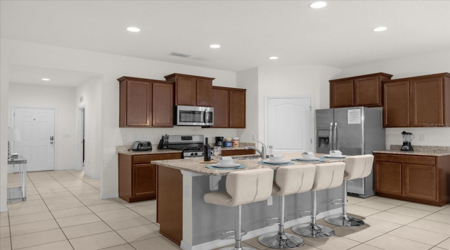 Kitchen Comes With Island- And Bar Seating