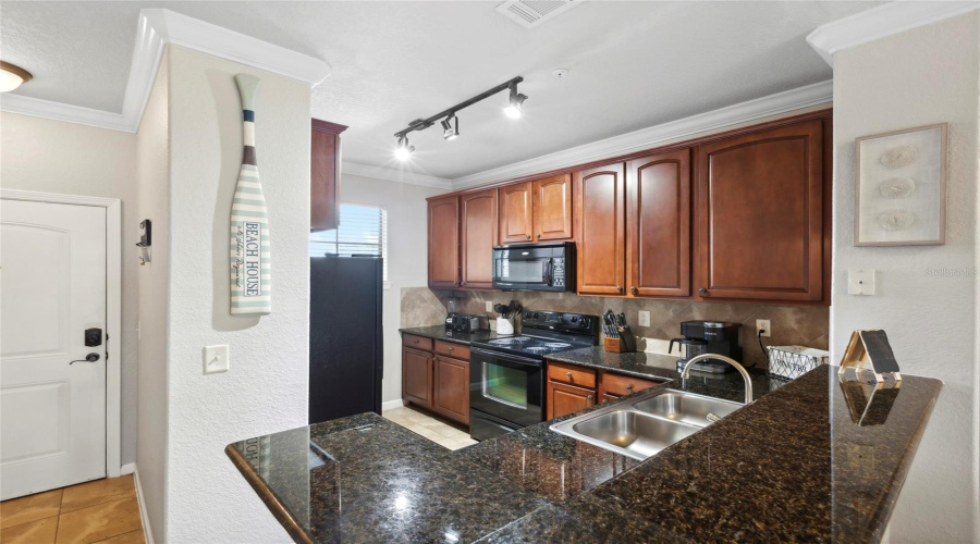 Davenport, Florida 33897, 4 Bedrooms Bedrooms, ,3 Bathroomsbathrooms,Residential,For Sale,Charo,Mfro6230423