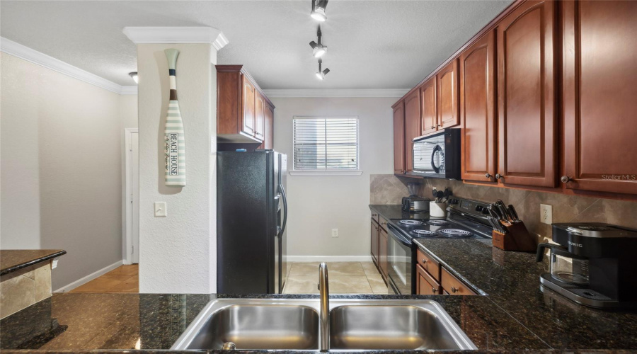 Davenport, Florida 33897, 4 Bedrooms Bedrooms, ,3 Bathroomsbathrooms,Residential,For Sale,Charo,Mfro6230423