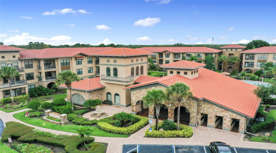 Davenport, Florida 33897, 4 Bedrooms Bedrooms, ,3 Bathroomsbathrooms,Residential,For Sale,Charo,Mfro6230423