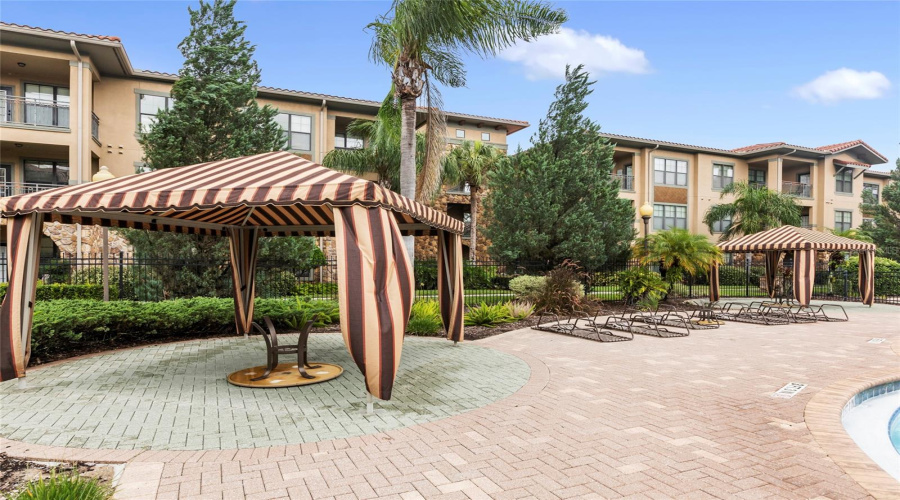 Davenport, Florida 33897, 4 Bedrooms Bedrooms, ,3 Bathroomsbathrooms,Residential,For Sale,Charo,Mfro6230423