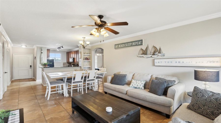 Davenport, Florida 33897, 4 Bedrooms Bedrooms, ,3 Bathroomsbathrooms,Residential,For Sale,Charo,Mfro6230423