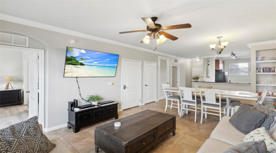 Davenport, Florida 33897, 4 Bedrooms Bedrooms, ,3 Bathroomsbathrooms,Residential,For Sale,Charo,Mfro6230423