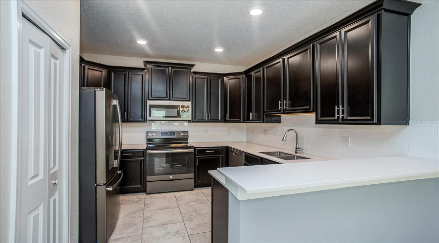 Champions Gate, Florida 33896, 2 Bedrooms Bedrooms, ,2 Bathroomsbathrooms,Residential,For Sale,Quaker Ridge,Mfro6231333